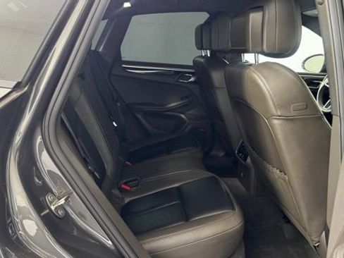 Used 2018 Porsche Macan S AWD/4WD image 18