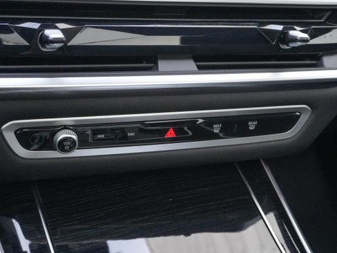 Used 2026 BMW X5 M60i AWD/4WD image 27