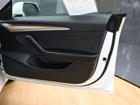 Used 2023 Tesla Model 3 Standard Range RWD image 39