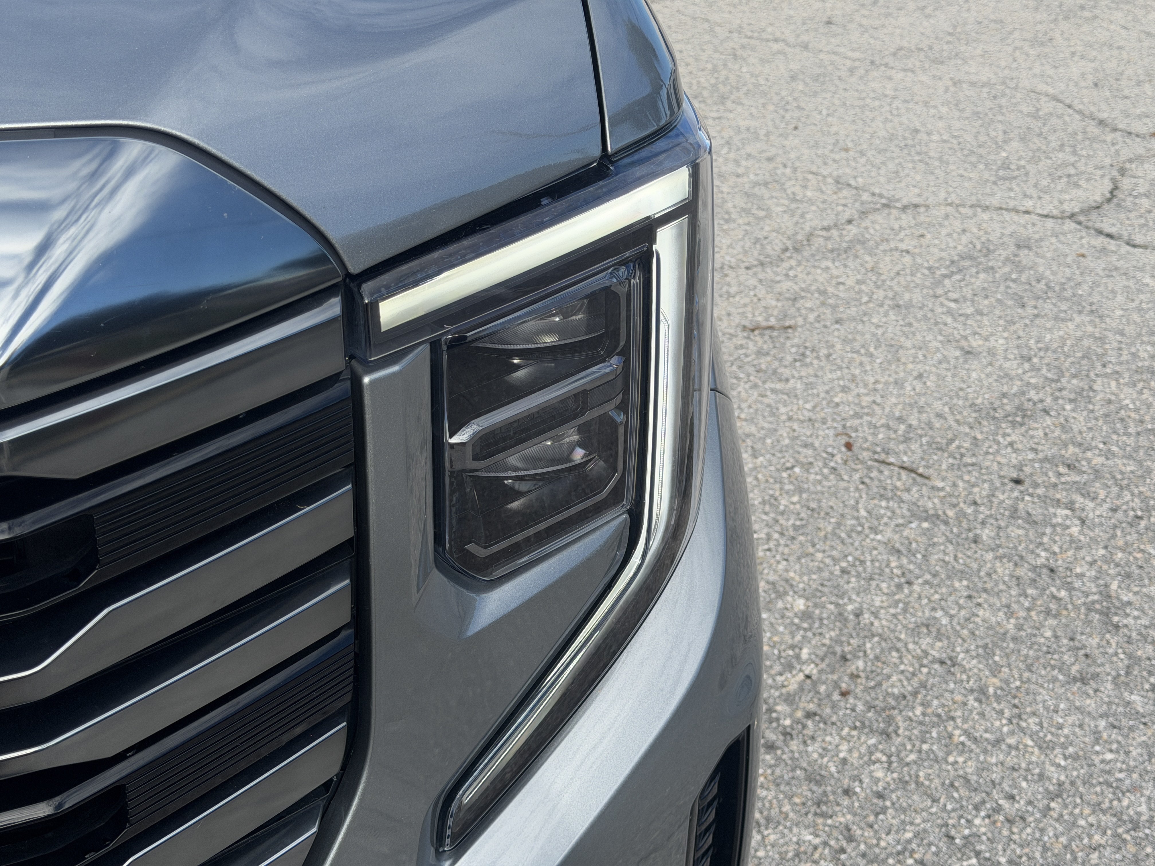 Certified 2023 GMC Sierra 1500 AT4 w/ AT4 Premium Package AWD/4WD image 9