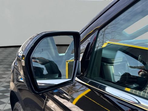 Used 2024 Ford Expedition Max XLT image 23