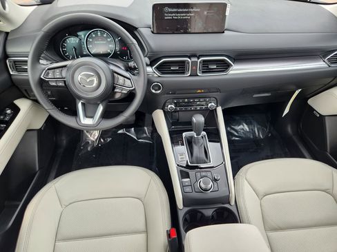 New 2025 MAZDA CX-5 AWD 2.5 S w/ Premium Plus Pkg image 3