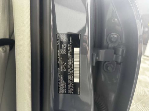 Used 2023 Volvo XC60 B5 Plus w/ Climate Package image 33