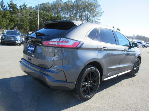 Used 2022 Ford Edge ST-Line image 5