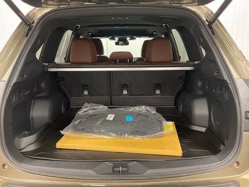 Certified 2025 Subaru Forester Touring w/ Touring Package image 12