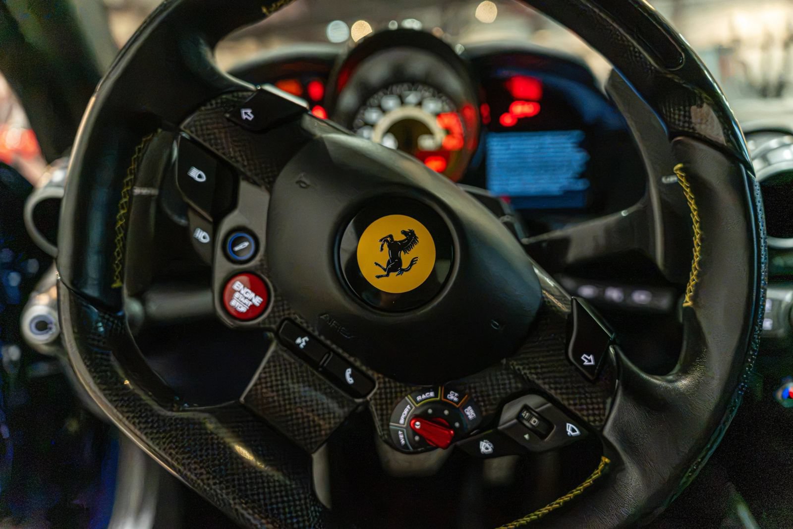 Used 2019 Ferrari 812 Superfast RWD image 7