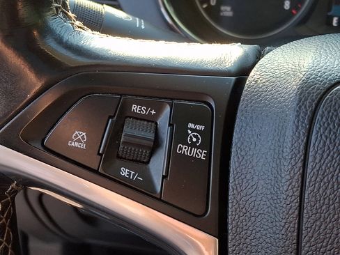 Certified 2019 Buick Encore Preferred FWD image 22