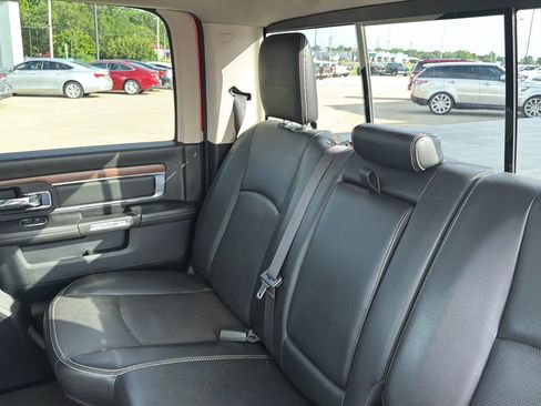 Used 2017 RAM 1500 Laramie AWD/4WD image 41