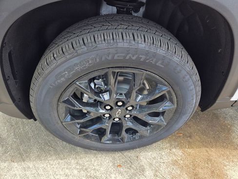 New 2026 Chevrolet Traverse LT w/ Midnight/Sport Edition FWD image 21
