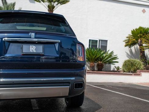 Certified 2019 Rolls-Royce Cullinan AWD/4WD image 44