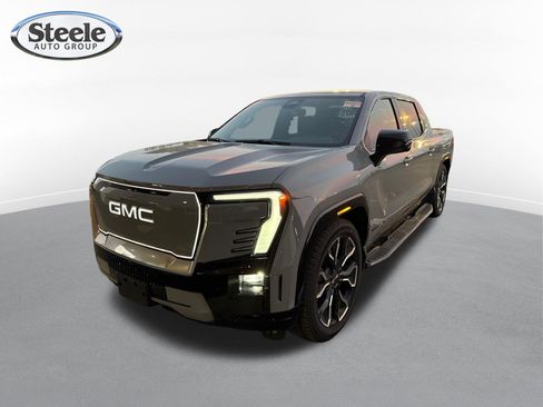 Used 2025 GMC Sierra EV Denali AWD/4WD image 1