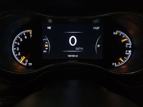 Used 2019 Jeep Grand Cherokee Limited w/ Trailer Tow Group IV image 23