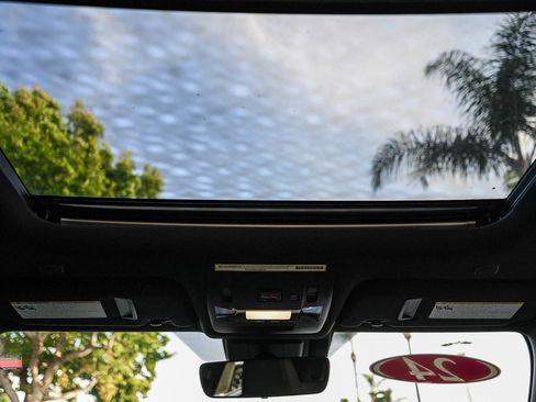 Used 2024 Lexus UX 250h F Sport image 16