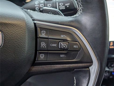 Used 2021 Jeep Grand Cherokee L Limited image 28