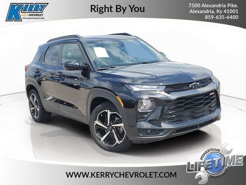 Used 2022 Chevrolet TrailBlazer RS FWD image 1