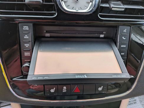Used 2011 Chrysler 200 Limited FWD image 49