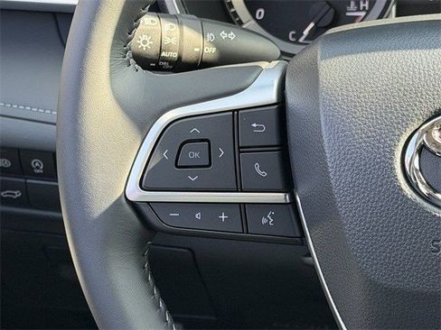 New 2026 Toyota Highlander XLE AWD/4WD image 14