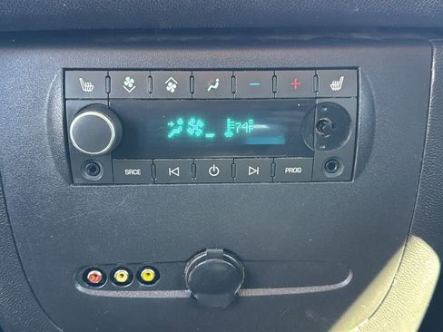 Used 2014 Chevrolet Tahoe LTZ image 28