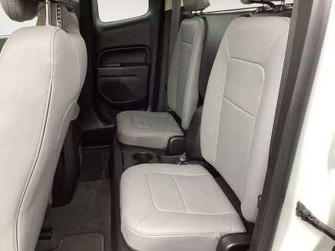 Used 2021 Chevrolet Colorado W/T w/ WT Convenience Package RWD image 23