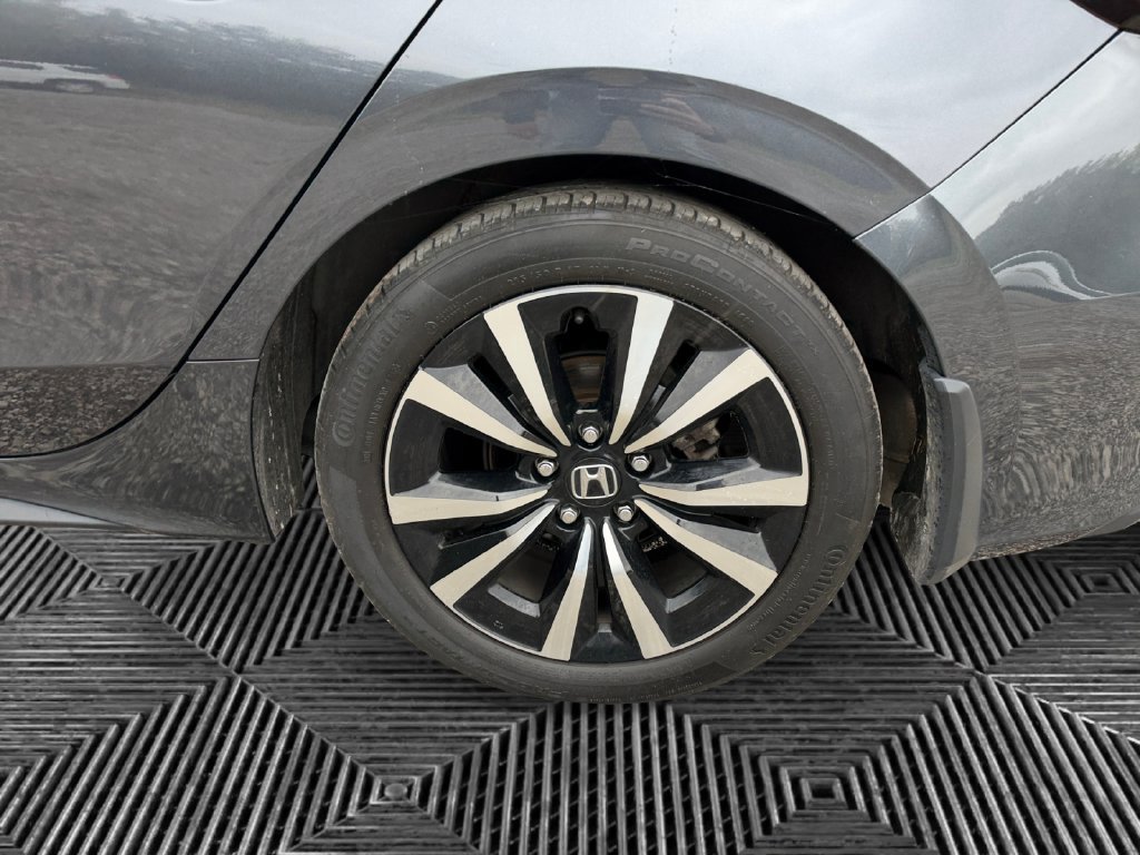 Used 2024 Honda Civic EX-L image 14