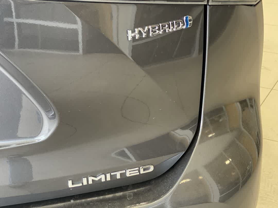 Used 2022 Toyota Highlander Limited AWD/4WD image 12