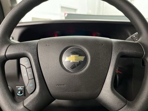 New 2025 Chevrolet Express 3500 Work Van w/ Power Convenience Package image 25