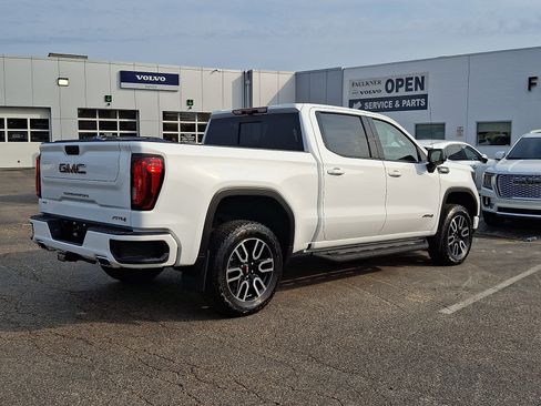 Used 2025 GMC Sierra 1500 AT4 w/ Technology Package AWD/4WD image 6