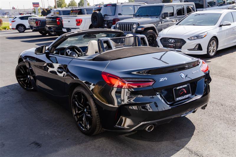 Used 2020 BMW Z4 sDrive30i w/ M Sport Package RWD image 9