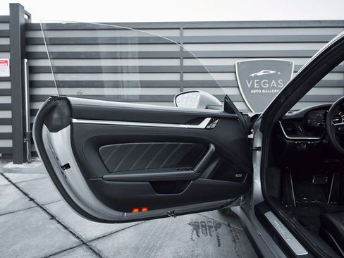 Used 2021 Porsche 911 Turbo S image 24