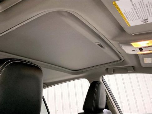 Used 2018 Toyota RAV4 Limited AWD/4WD image 22
