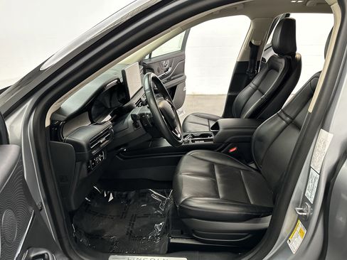 Used 2023 Lincoln Corsair Reserve AWD/4WD image 17