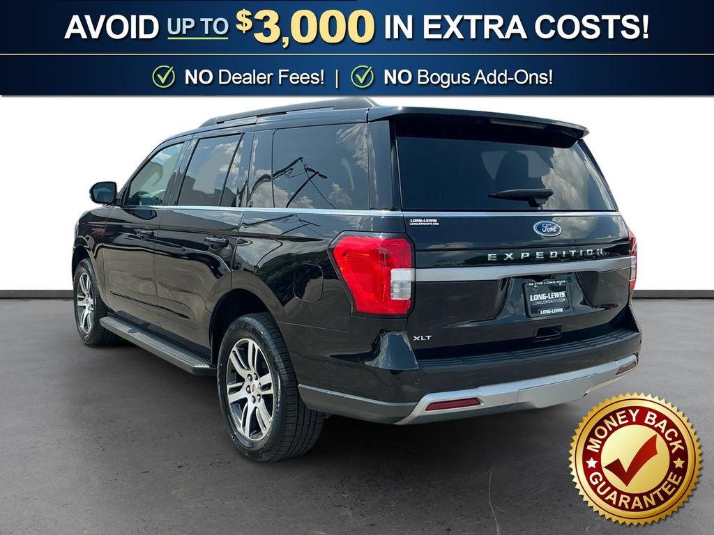 Used 2024 Ford Expedition XLT RWD image 4