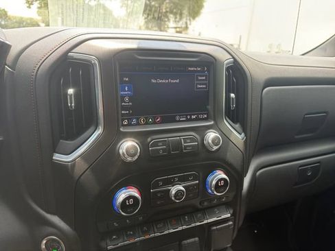 Used 2021 GMC Sierra 1500 AT4 w/ AT4 Value Package AWD/4WD image 11