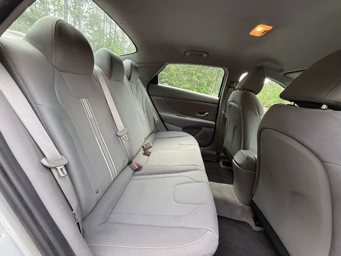 Used 2021 Hyundai Elantra SEL w/ Convenience Package image 31