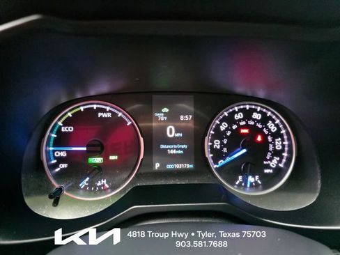 Used 2020 Toyota RAV4 LE AWD/4WD image 1