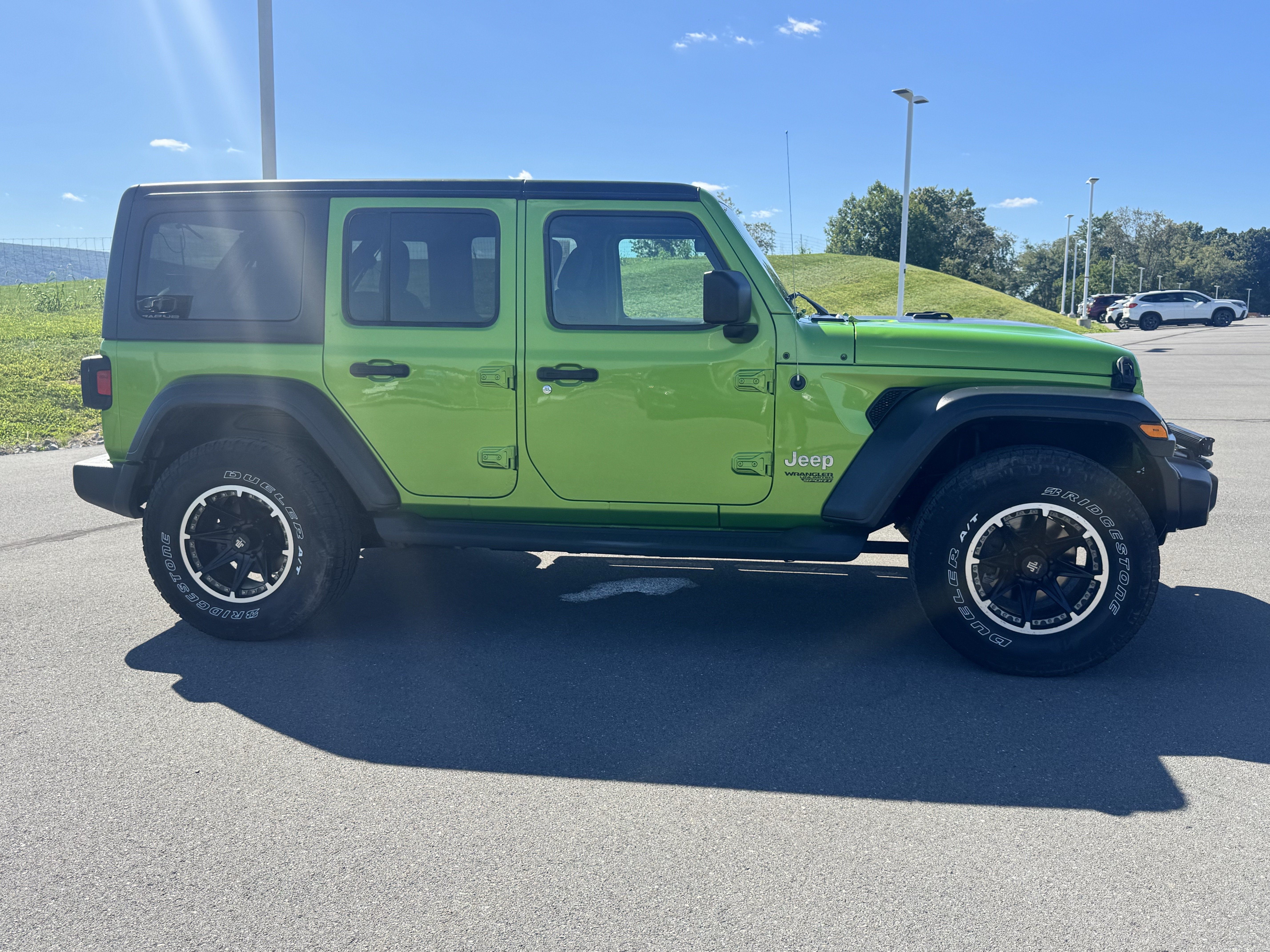 Used 2018 Jeep Wrangler Unlimited Sport S AWD/4WD image 2