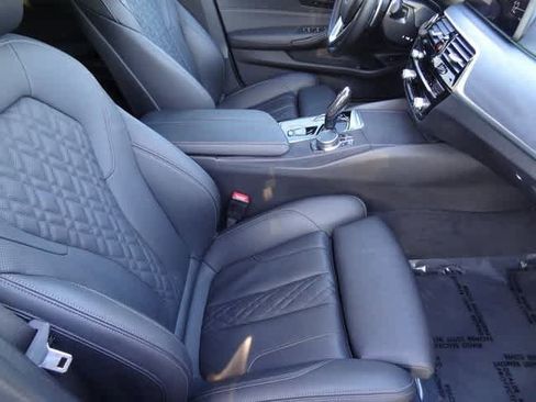 Used 2023 BMW 530i xDrive w/ Convenience Package image 15