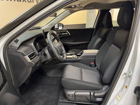 New 2026 Mitsubishi Outlander ES image 8