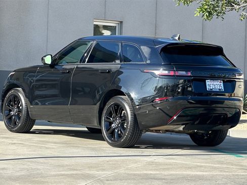 Used 2021 Land Rover Range Rover Velar R-Dynamic S image 3