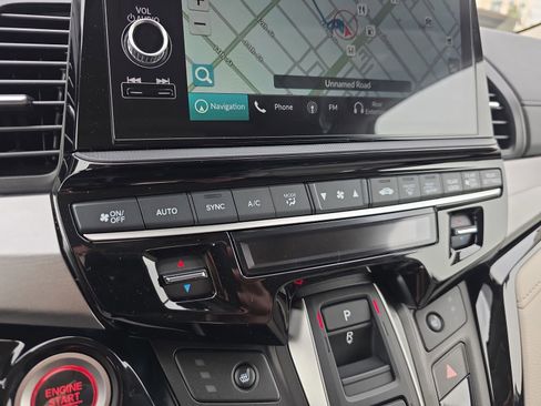 New 2026 Honda Odyssey Touring image 24