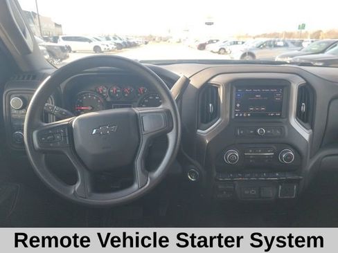 Used 2026 Chevrolet Silverado 2500 Custom w/ Custom Value Package image 4