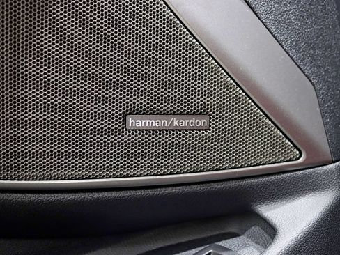 Used 2021 BMW M3 Competition w/ Executive Package RWD image 40
