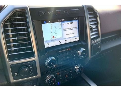 Used 2018 Ford F150 Platinum w/ Equipment Group 701A Luxury image 7