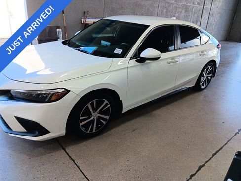 Used 2024 Honda Civic LX image 1