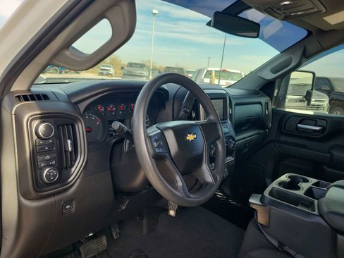 Used 2022 Chevrolet Silverado 2500 Custom w/ Gooseneck/5TH Wheel Package image 2