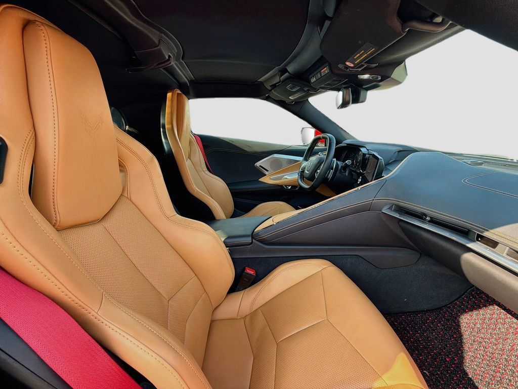 Used 2021 Chevrolet Corvette Stingray Preferred Cpe w/ Z51 Performance Package RWD image 27