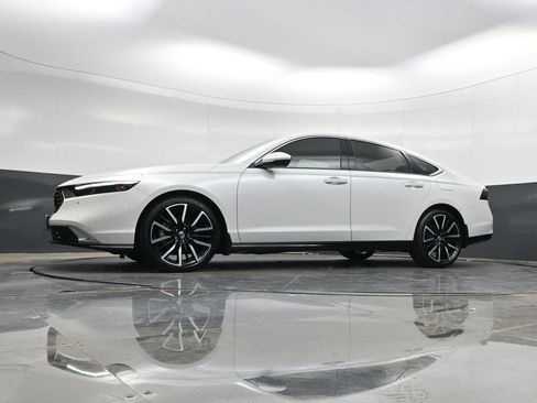 Used 2024 Honda Accord Touring image 30