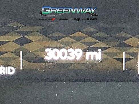 Used 2023 Jeep Wrangler Unlimited Sahara image 25