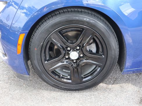 Used 2023 Chevrolet Camaro LT RWD image 11