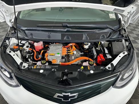Used 2019 Chevrolet Bolt LT FWD image 32